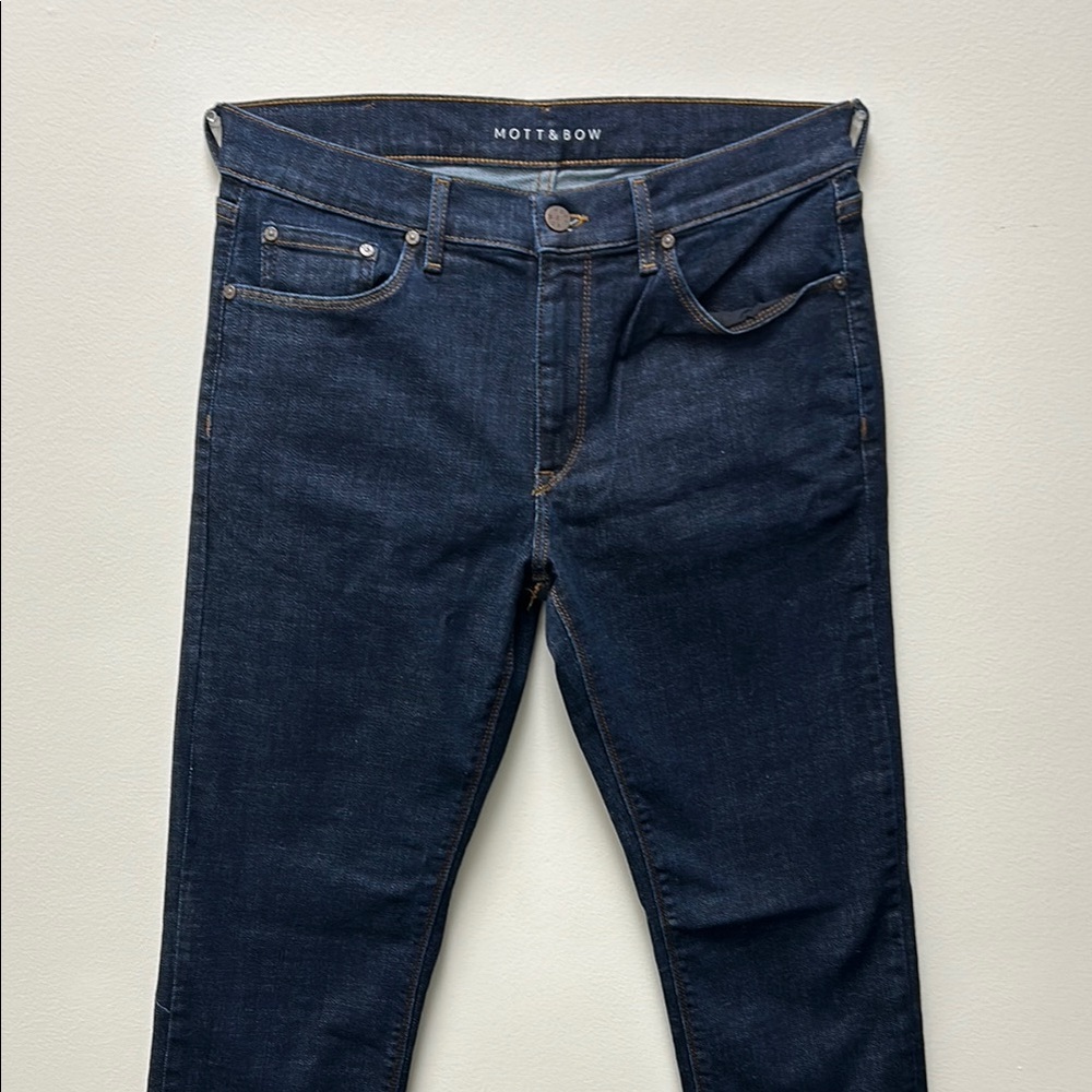 Men's Dark Blue Jeans
